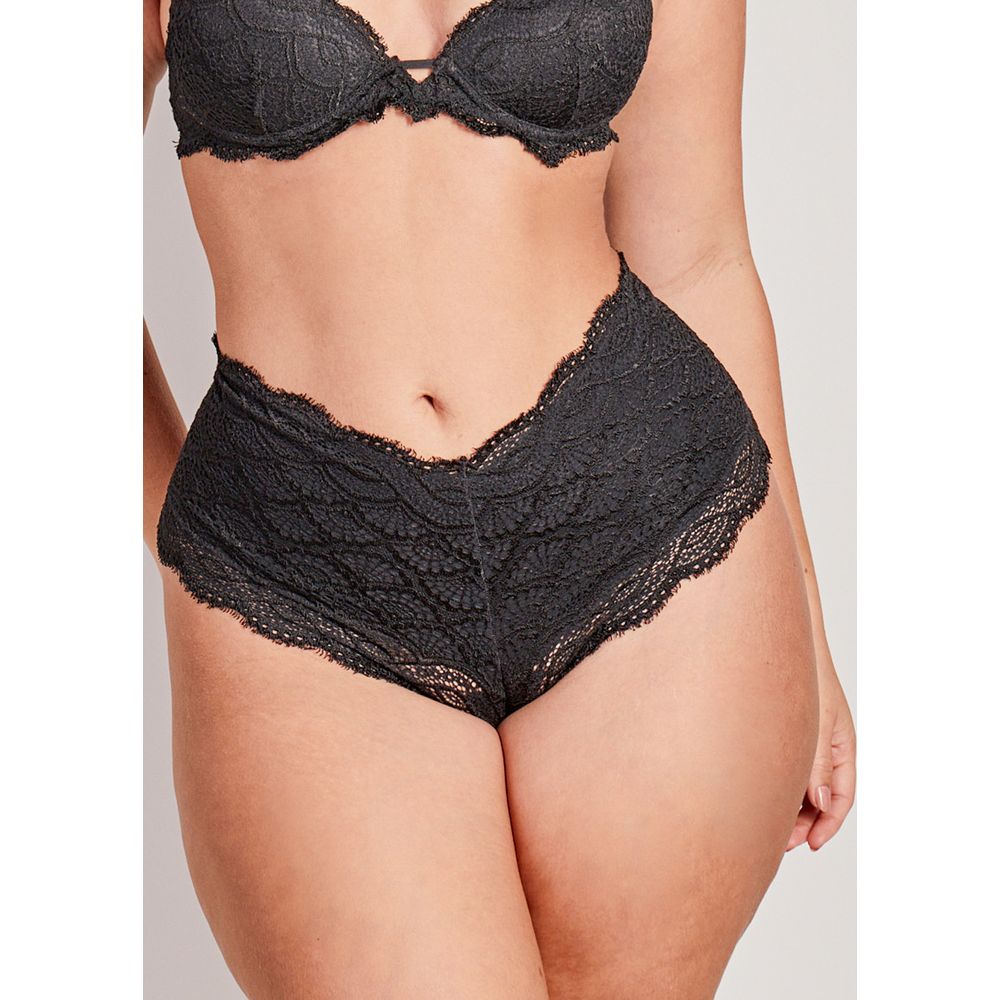 Calcinha Caleçon Em Renda Anastasia 
 PRETO
