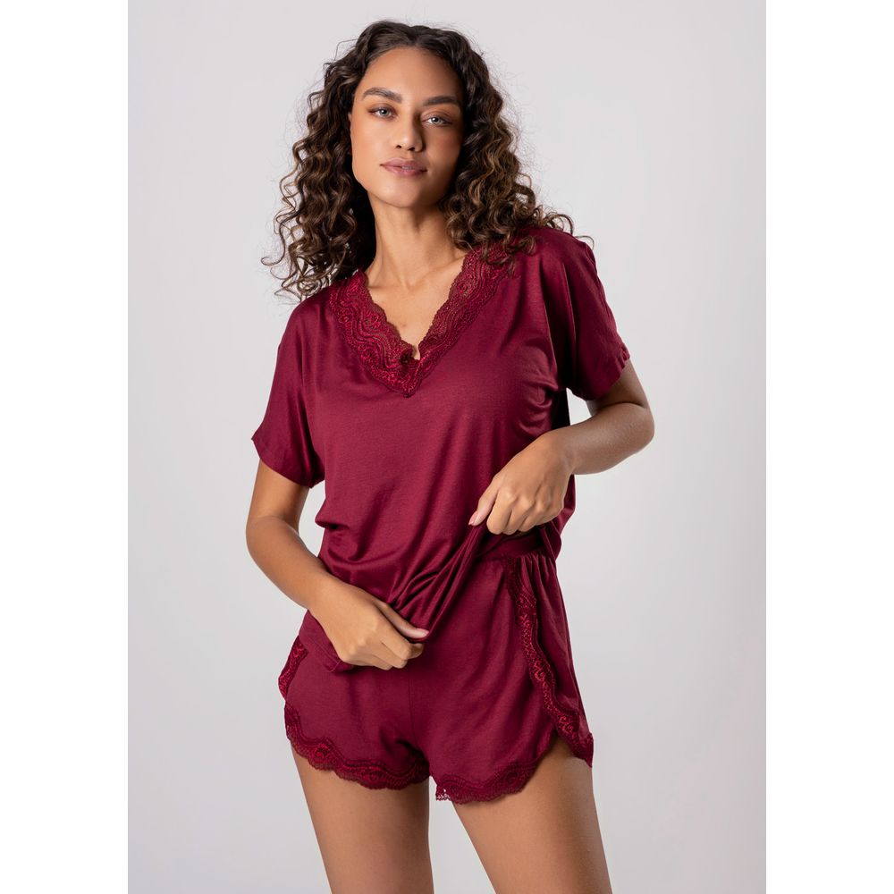 Shortdoll Manga Curta em Viscose e Renda Jessy
 GRENAT